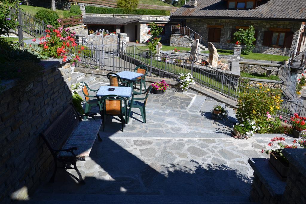 B&B Les Fleurs Gignod Exterior foto